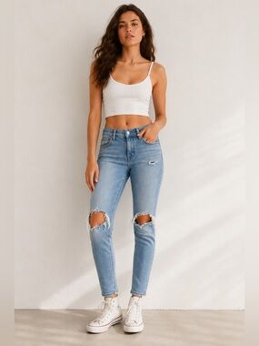 American Eagle Light Wash Distressed Skinny Jeans Women’s Size 6